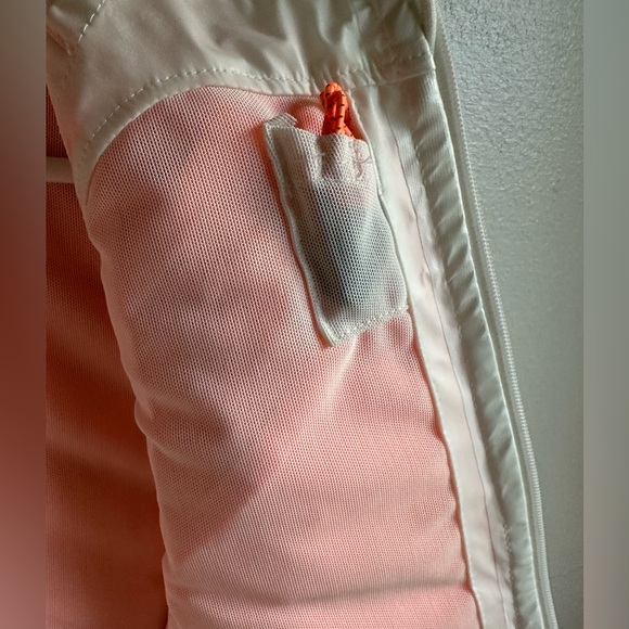 Nike running jacket with removable down pads XS includes whistle - Picture 7 of 10